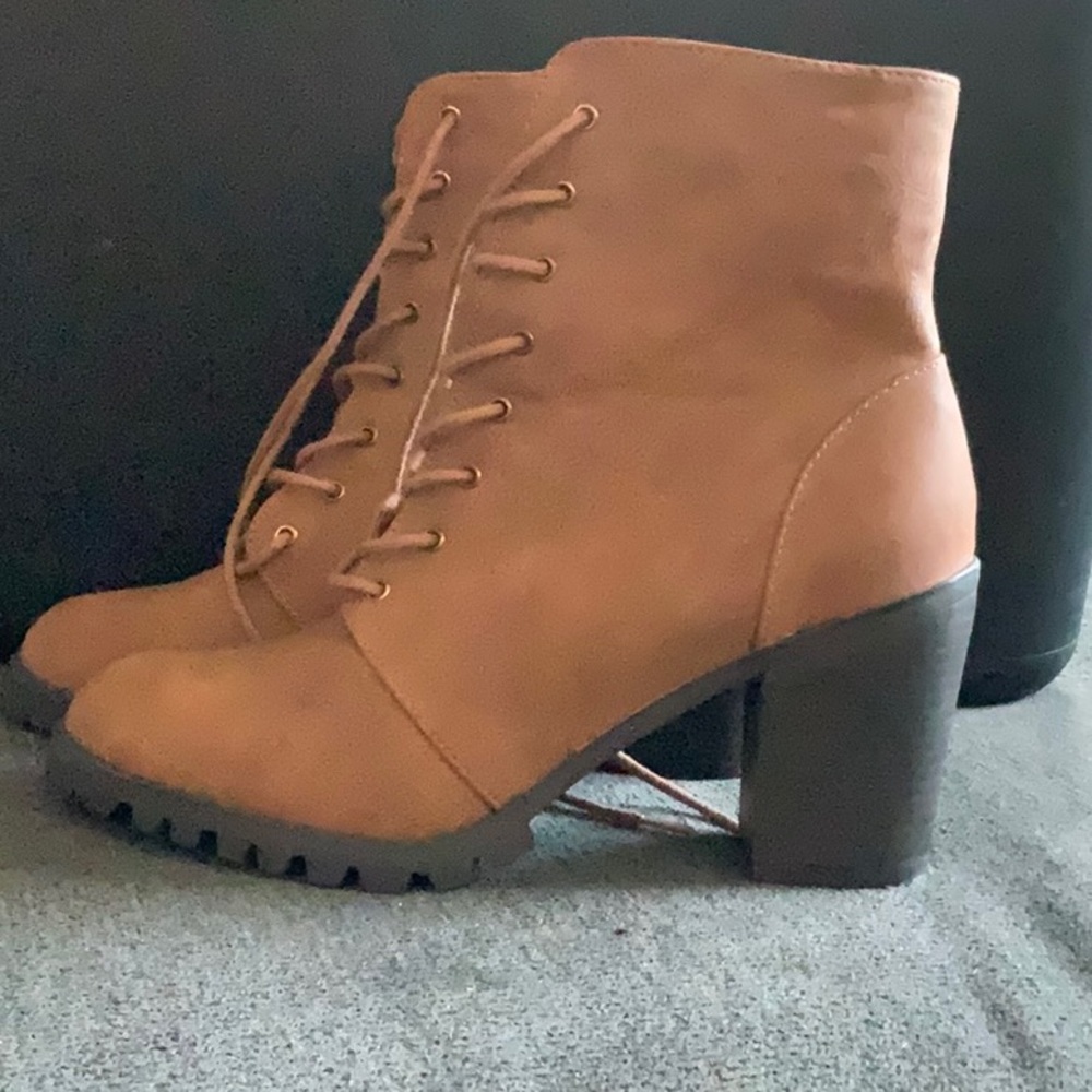 Women’s boots